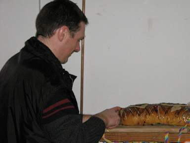 Papa beim anschneiden